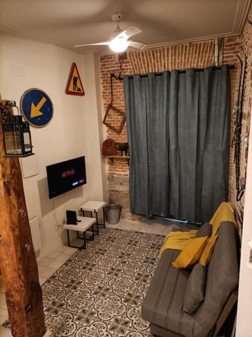 Refuge In Madrid Apartment Luaran gambar
