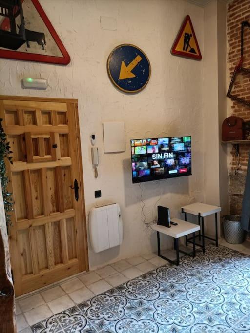 Refuge In Madrid Apartment Luaran gambar